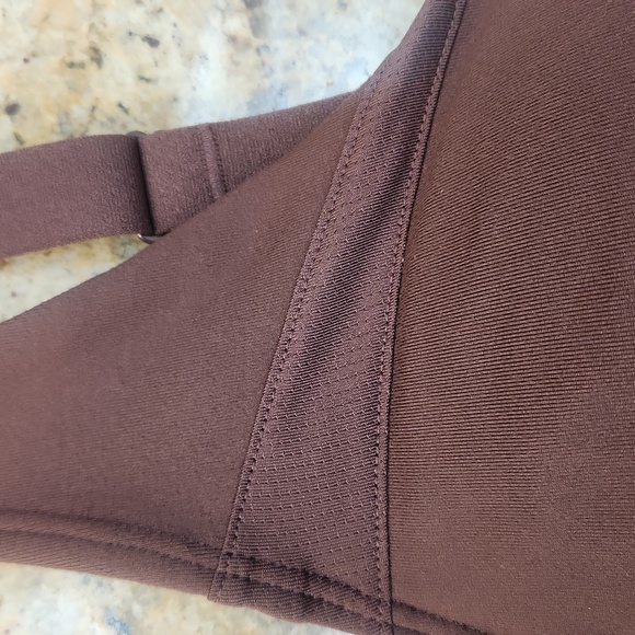 Under Armour Brown Convertible Sports Bra.  New With Tags!! - Picture 8 of 15